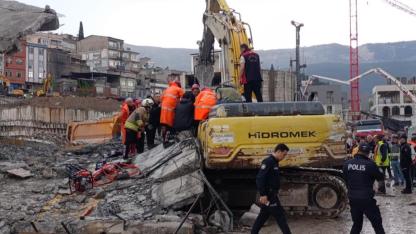 Operatör Enkaz Altında Kaldı:1 Yaralı