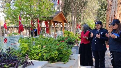 Şehit Babalarının İzinde Giden Kızlar Polis Oldular