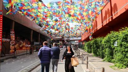 Şemsiyeli Sokak Harabeye Döndü