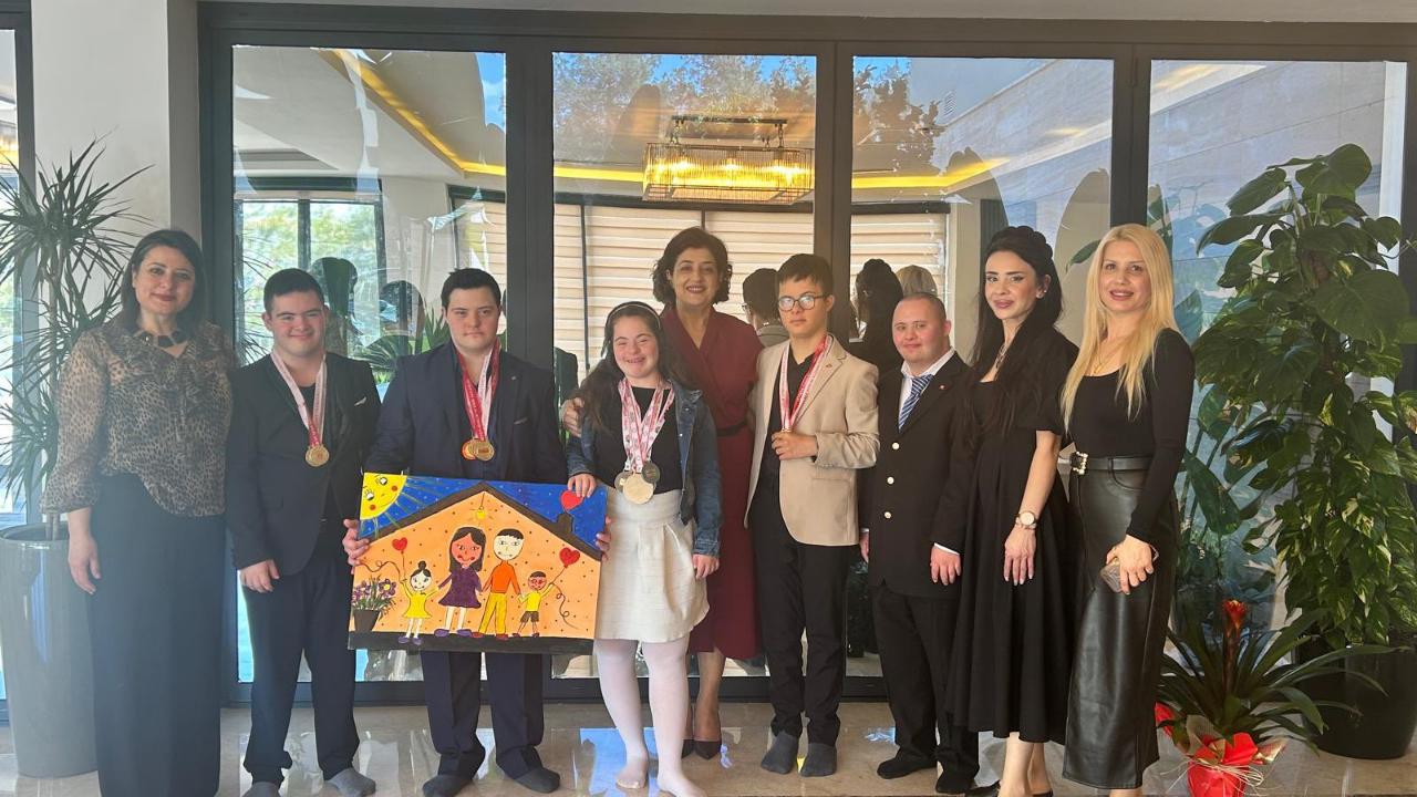 Süreyya Yavuz, Özel Gereksinimli Çocuklarla Buluştu