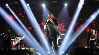 Yüreğir’de Haluk Levent Rüzgarı