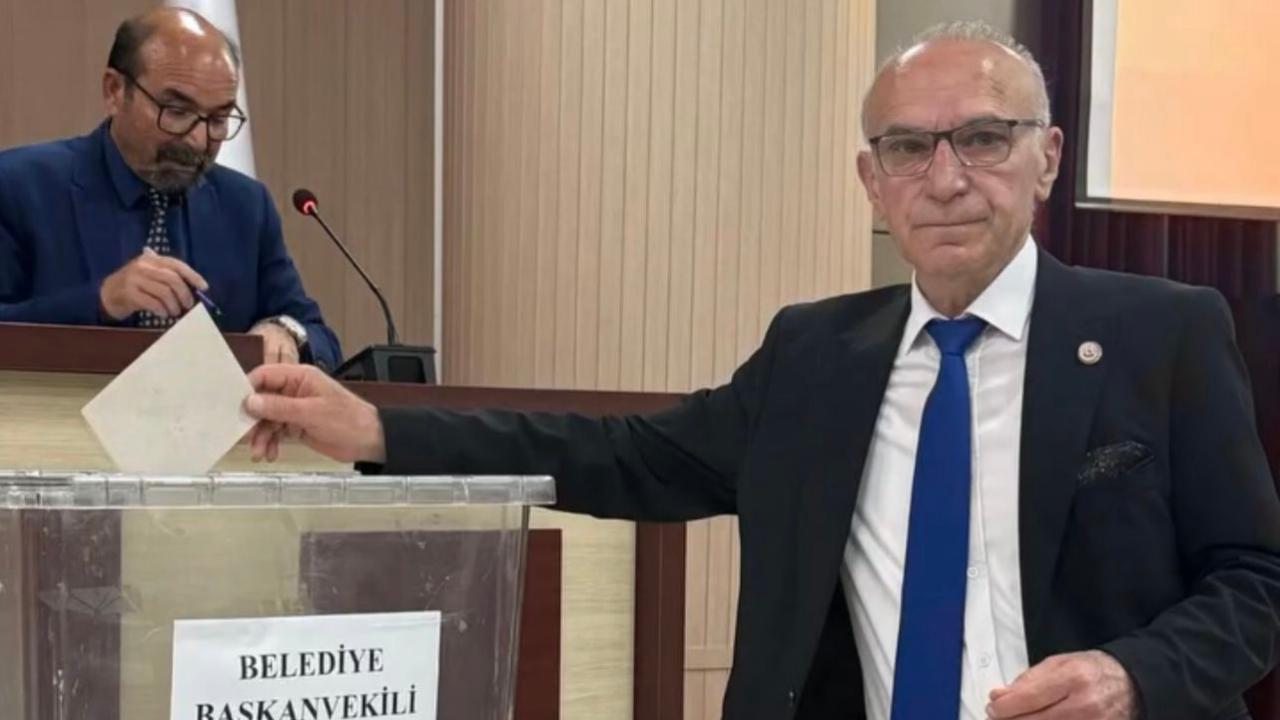 Yüreğir'de Yeni Dönem:Başkan Vekili Cafer Poyraz Oldu