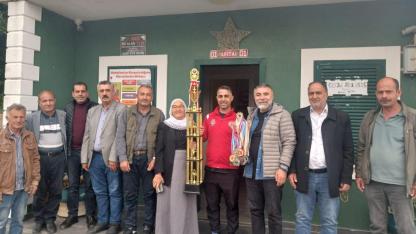 Adana’dan Dünya Şampiyonluğu:Güzelevler Mahallesi’nden Büyük Gurur