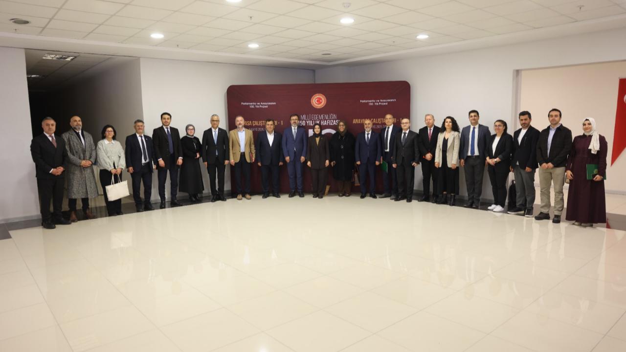 ÇÜ'de “Millî Egemenliğin 150 Yıllık Hafızası:Parlamento ve Anayasanın 150. Yılı Projesi”