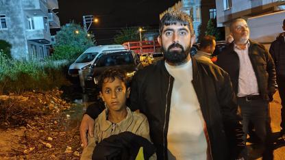 Kendisini Ezilmekten Kurtaran Kişiyle Görüşüp Elini Öptü