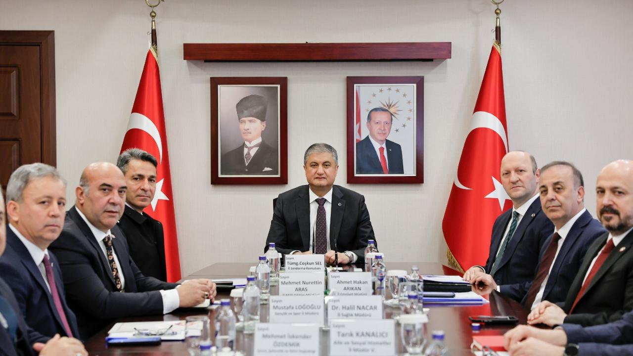 Okullarda Alınan Tedbirler Güvenli Eğitim Toplantısı’nda Değerlendirildi
